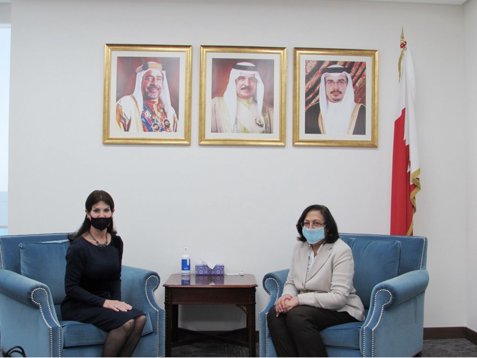 سعادة وزيرة الصحة تستقبل رئيس الجامعة الأمريكية في البحرين