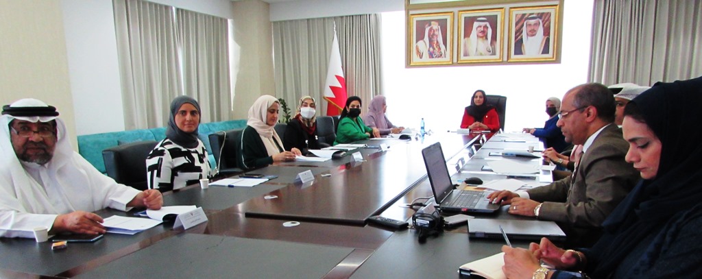 خلال ترؤسها اجتماع اللجنة الوطنية لمكافحة "الإيدز" وزيرة الصحة: البحرين من الدول السبّاقة في تنفيذ الأنظمة والتشريعات التي تعزز استدامة خدمات القطاع الصحي