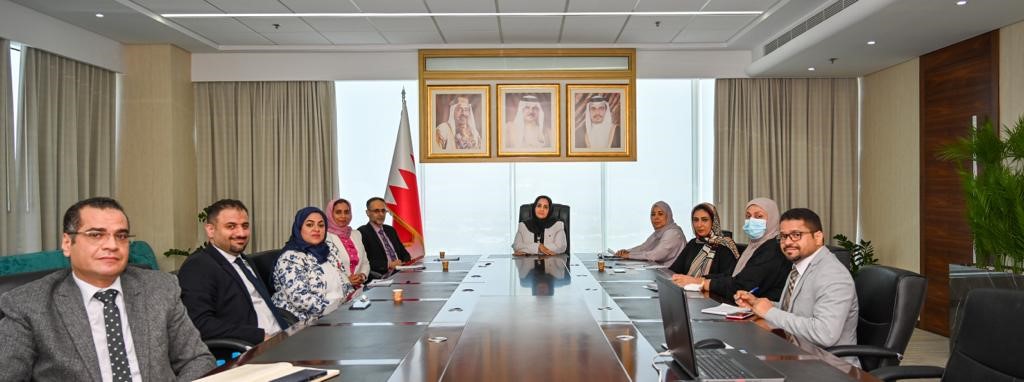 سعادة وزيرة الصحة تستقبل جمعية الأطباء البحرينية