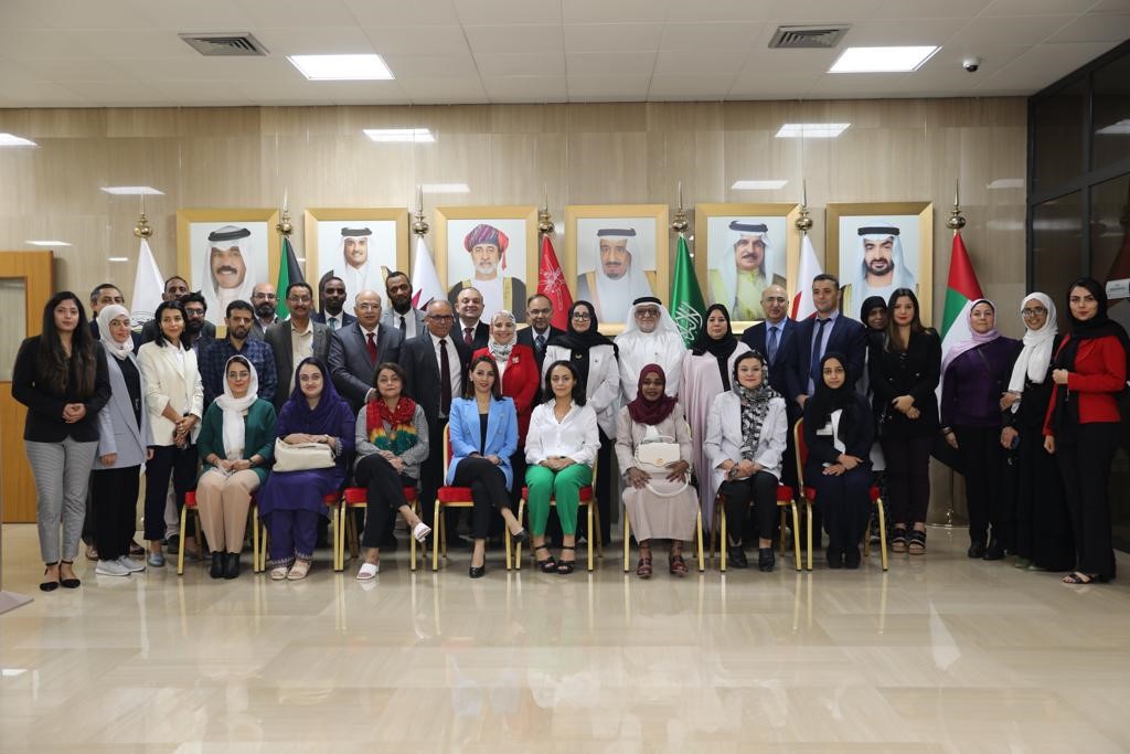 وزيرة الصحة تؤكد مواصلة الجهود المشتركة مع منظمة الصحة العالمية وجامعة الخليج العربي في مجال بناء القدرات حول الأمراض المدارية