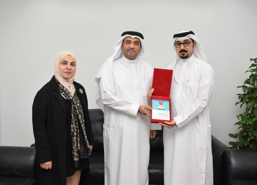 وكيل وزارة الصحة يشيد بجهود ومبادرات الباحثين لتوثيق نجاحات البحرين في التصدي لجائحة فيروس كورونا (كوفيد -19)