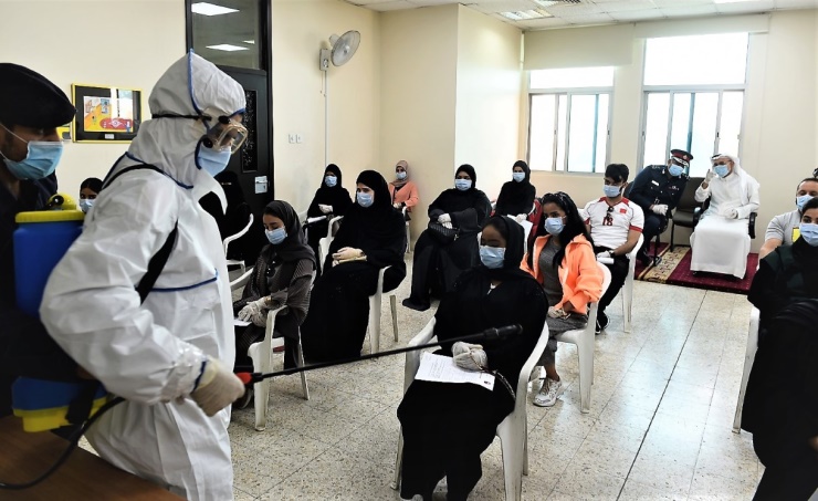 محافظ الشمالية يزور مركز الدفاع المدني بمدينة حمد ويشيد بدور المتطوعين في تلبية نداء الواجب
