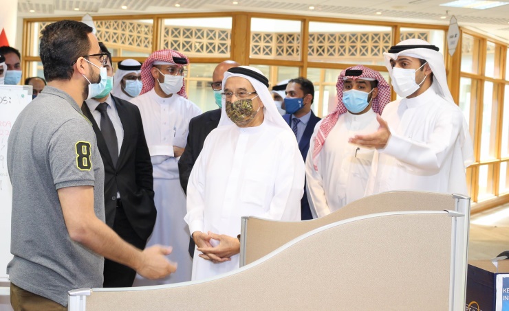 رئيس المجلس الأعلى للصحة : مملكة البحرين ستتجاوز جائحة كورونا بنجاح من خلال تقيد الجميع بالإجراءات الاحترازية وعدم التهاون في تطبيقها في مختلف الظروف