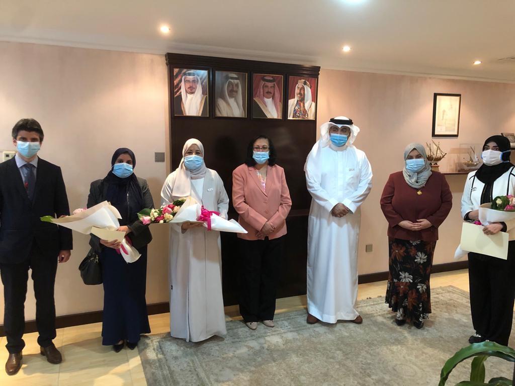 وزيرة الصحة تبارك لطبيبات وزارة الصحة الفائزات في "جائزة خليفة بن سلمان آل خليفة للطبيب البحريني"
