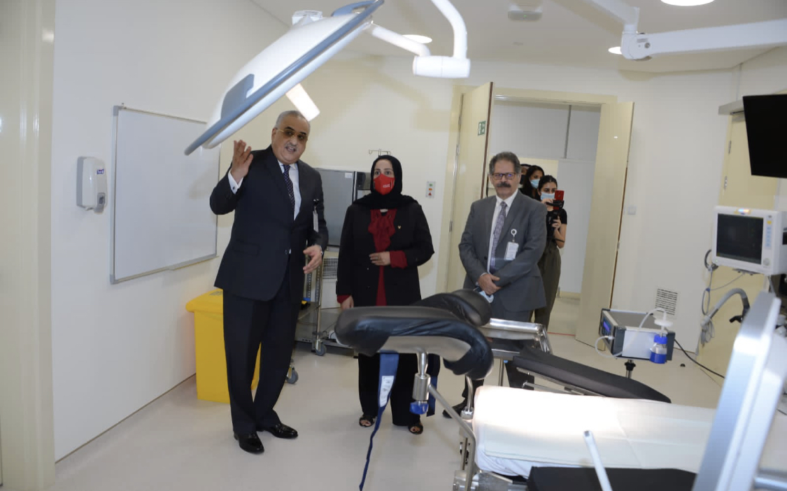 وزيرة الصحة تنيب الرئيس التنفيذي لمراكز الرعاية الصحية الأولية لافتتاح مركز الخصوبة بالمستشفى الملكي للنساء