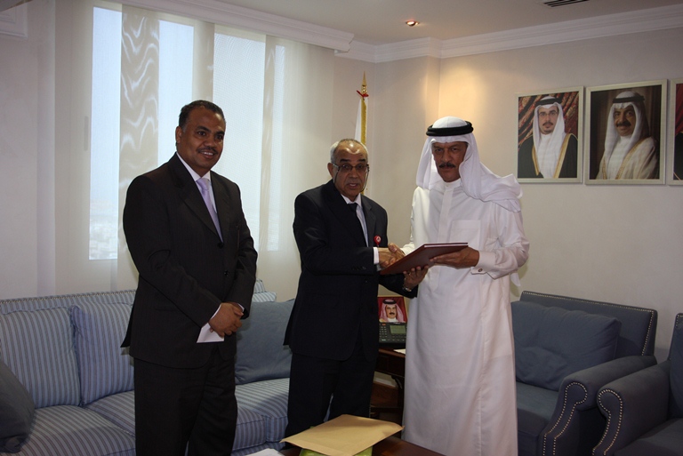 سعادة وزير الصحة يستقبل رئيس اللجنة الطبية لبعثة الحج بمملكة البحرين 