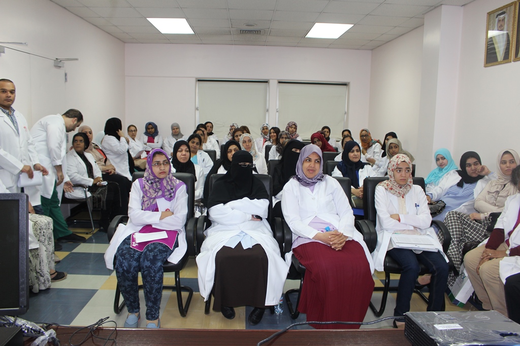 A British physician performed a number of critical operations using the endoscope technology at SMC with the participation of consultants from the Gynecology department 
